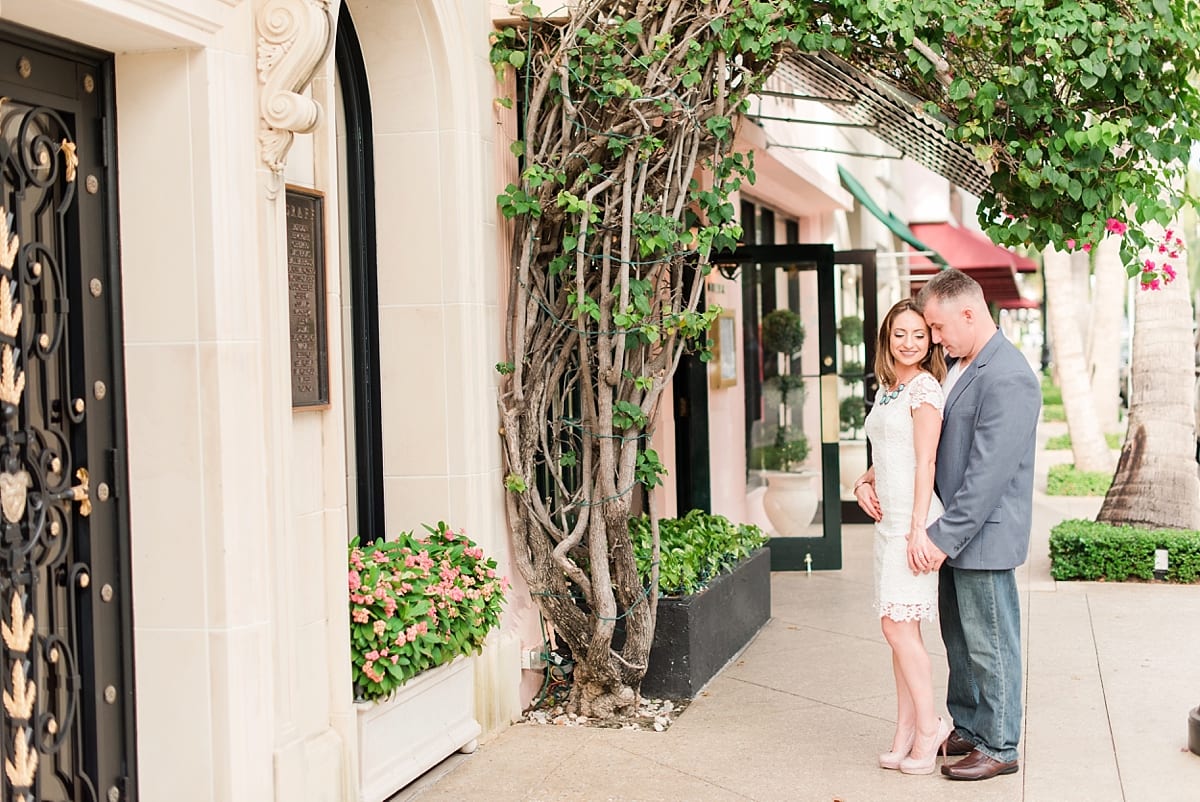 worth-avenue-engagement-pictures_0487