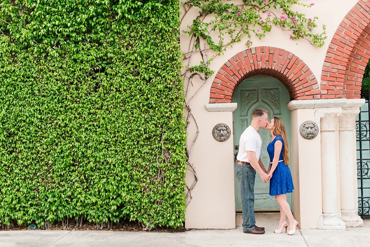 worth-avenue-engagement-pictures_0499