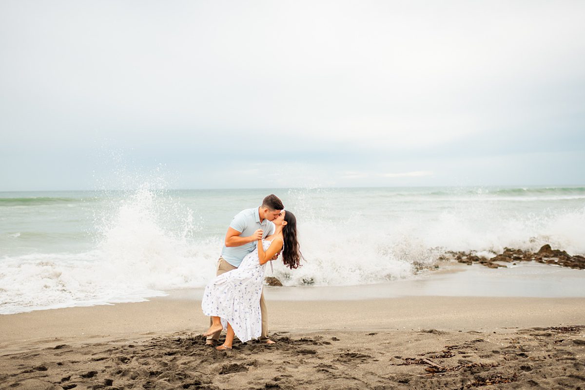 jupiter beach engagement photos