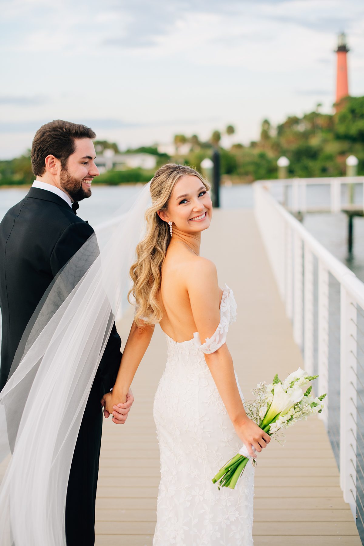 pelican club wedding photos